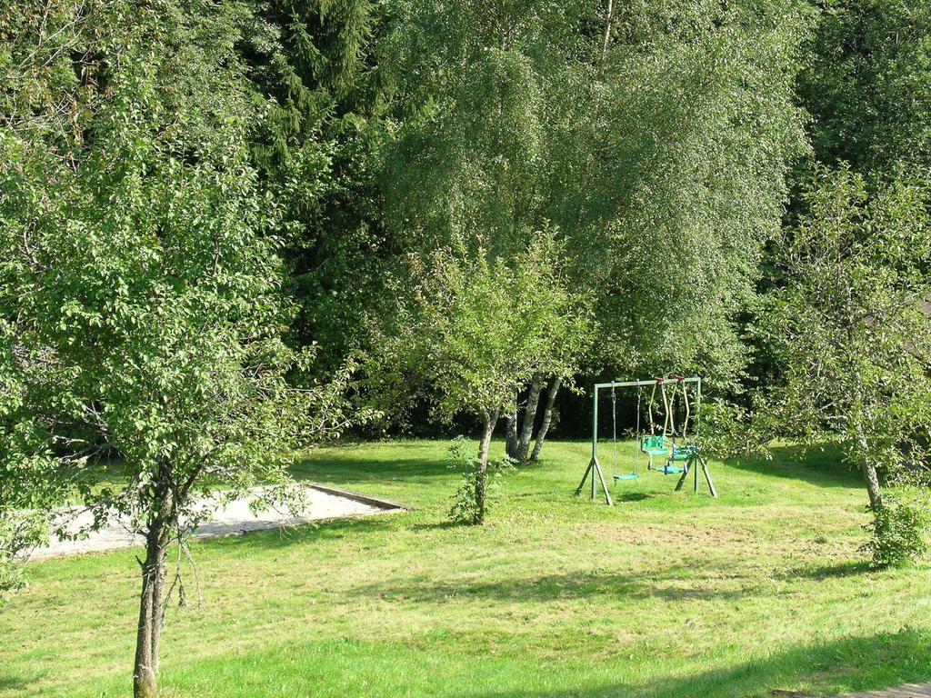 Charming Chalet In Ventron With Terrace Exteriör bild